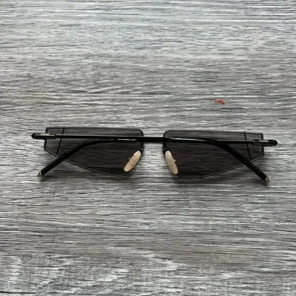 FENDI 61MM FUTURISTIC TRIANGLE WIRE FRAME SUNGLASSES IN BLACK